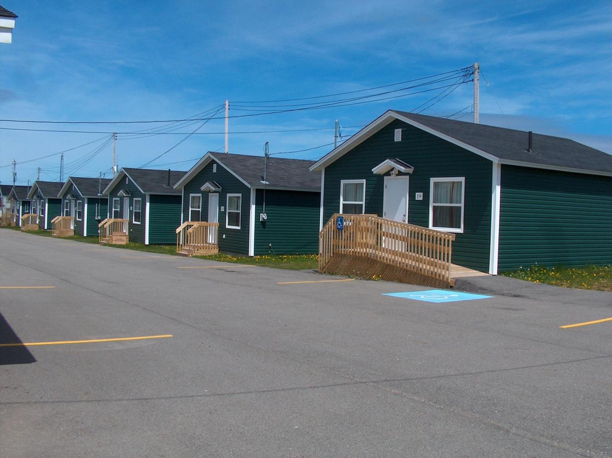 Shallow Bay Motel & Cabins Conference Centre Cow Head Exterior foto